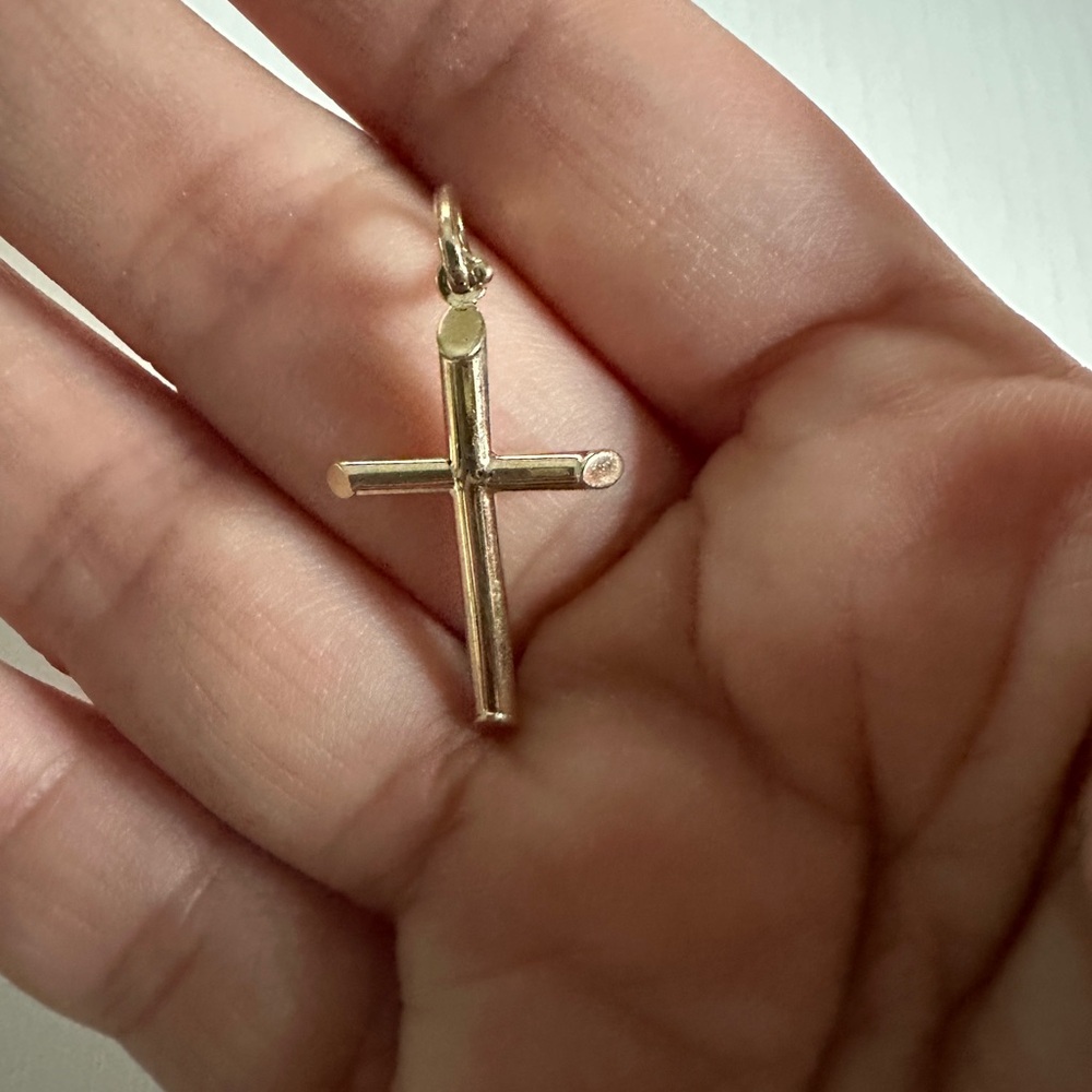 Minimalist Gold Cross Necklace Jewelry